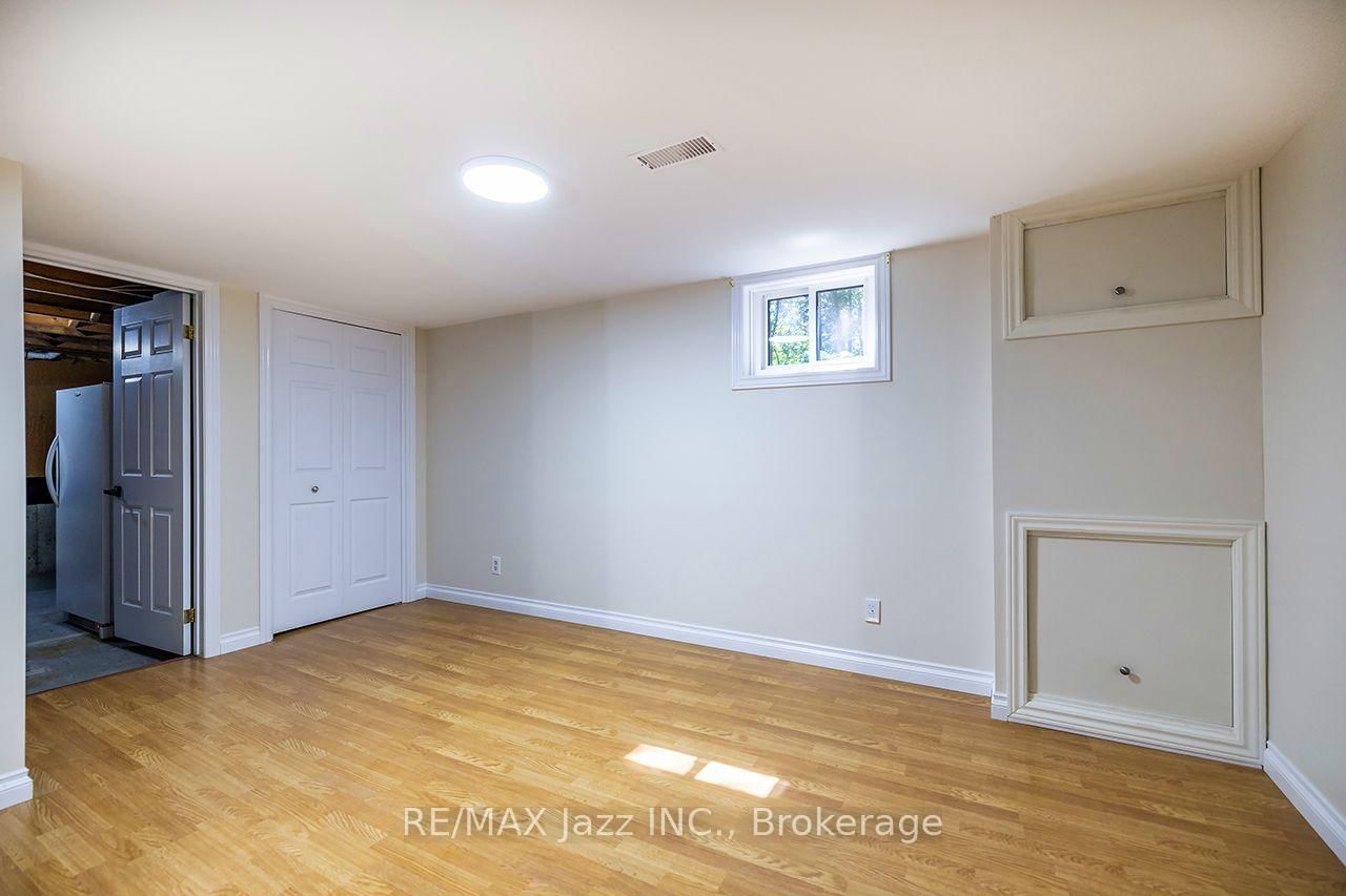 1005 Bluefinch Court • Oshawa, ON photo 33