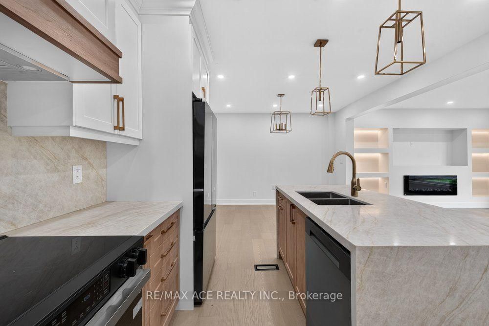 11 Faircroft Boulevard • Toronto, ON photo 21