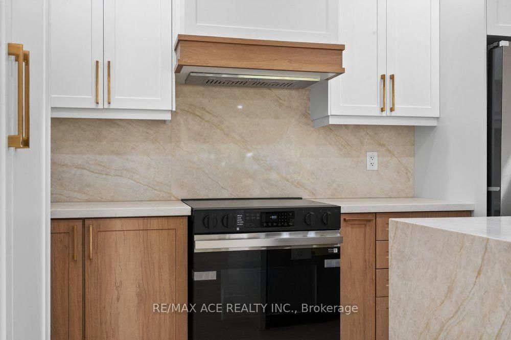 11 Faircroft Boulevard • Toronto, ON photo 25