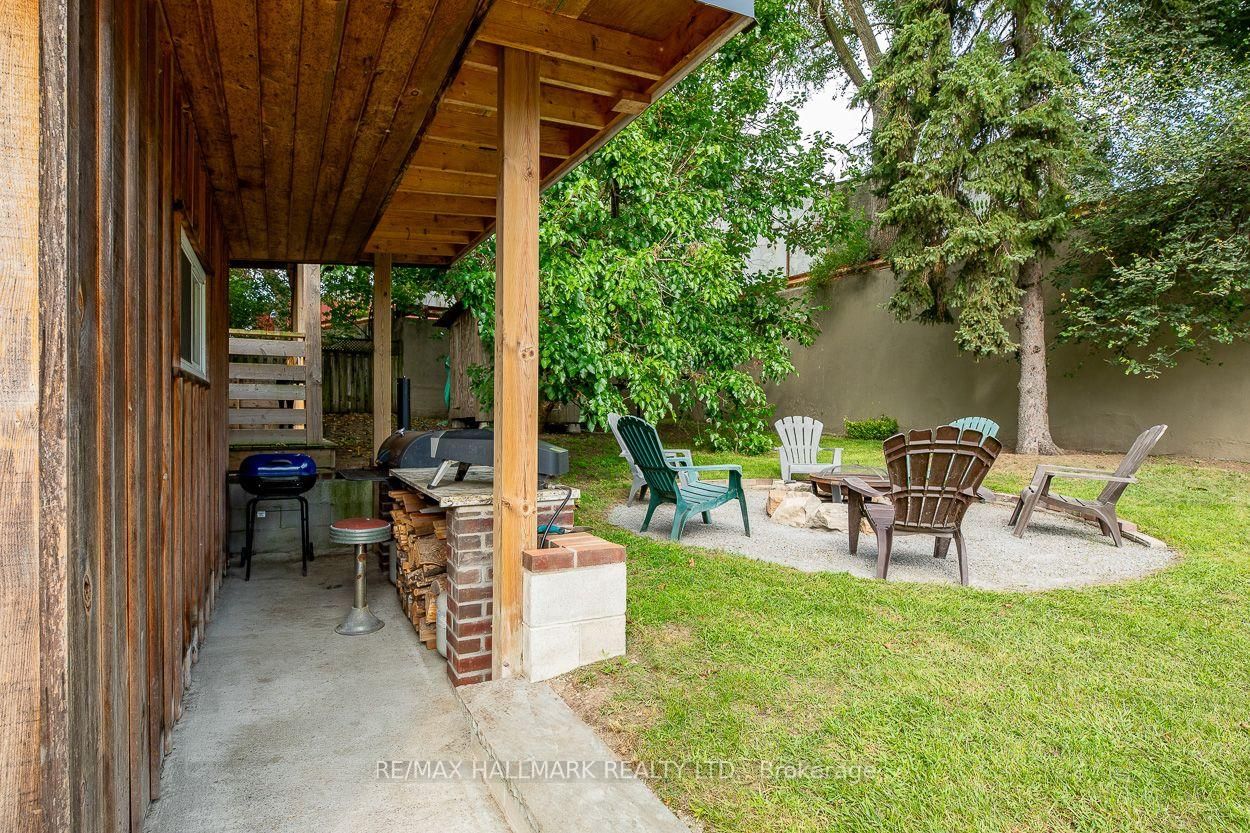 110 Lakeside Avenue • Toronto, ON photo 27