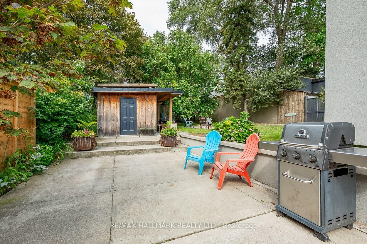 110 Lakeside Avenue • Toronto, ON photo 33