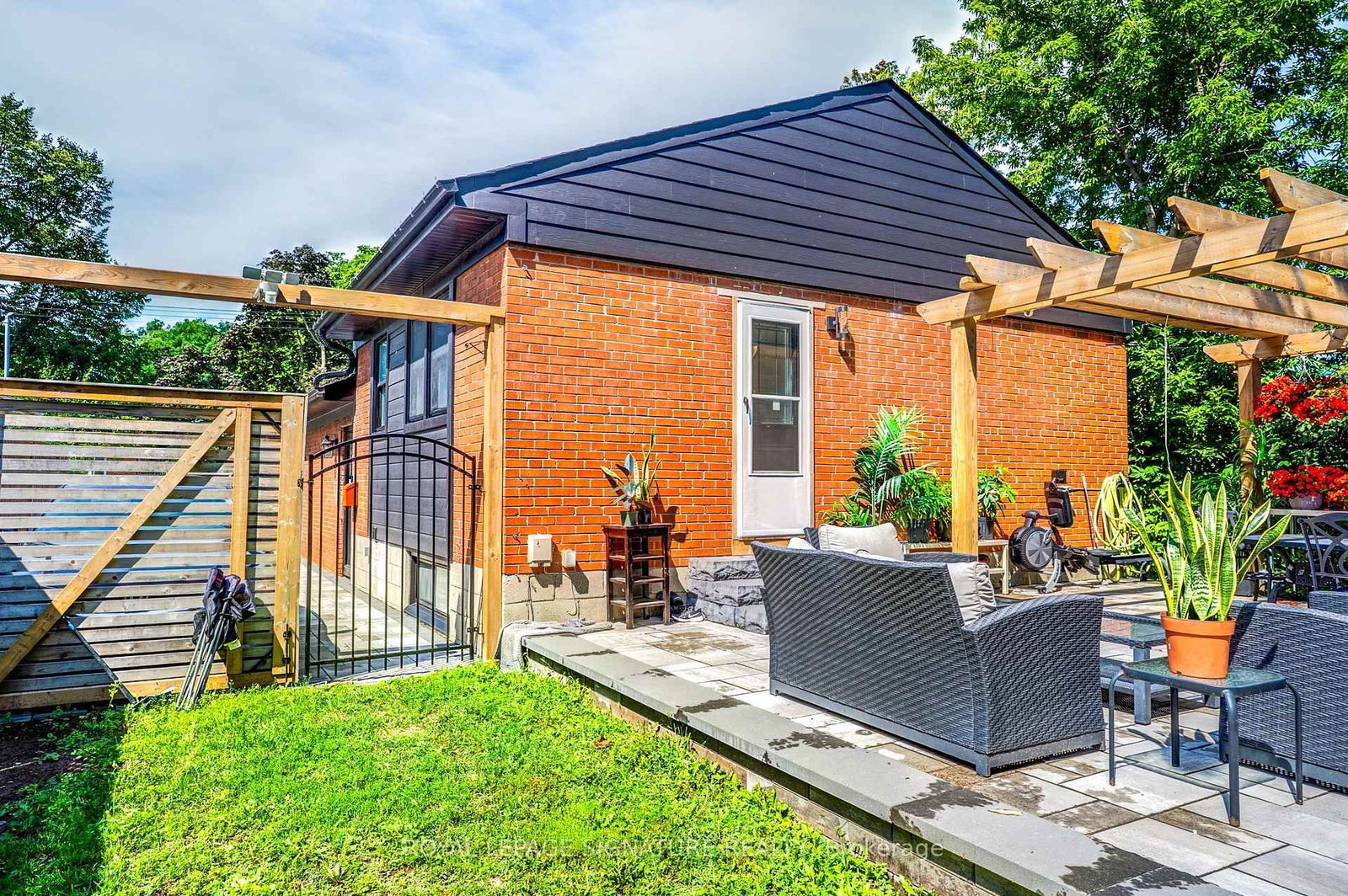 23 Denham Road • Toronto, ON photo 41
