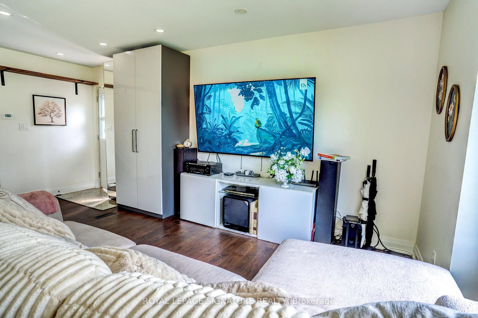 23 Denham Road • Toronto, ON photo 6