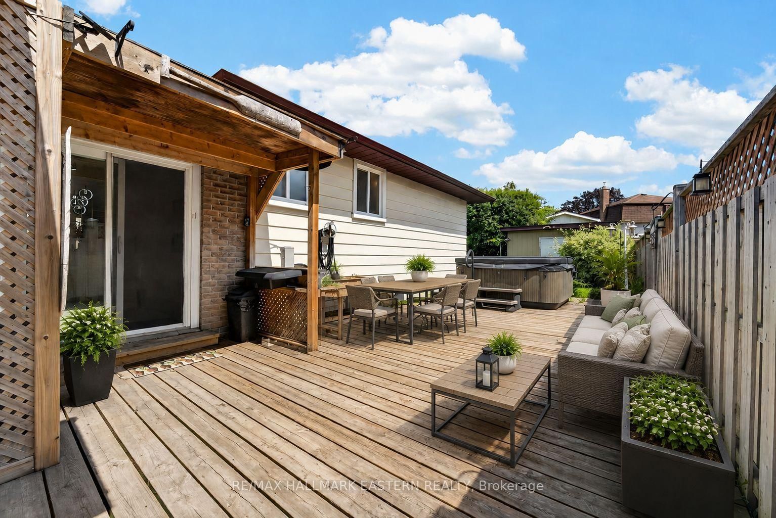 529 Seville Street • Oshawa, ON photo 34