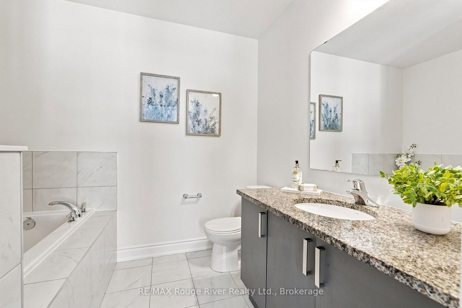 2607 Magdalen Path W • Oshawa, ON photo 30