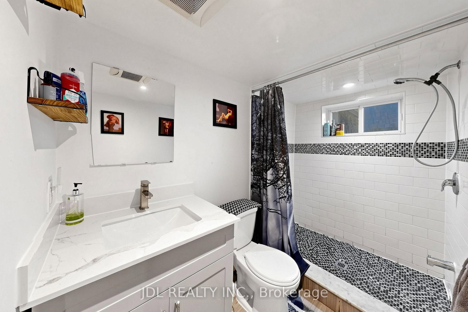 831 Pape Avenue • Toronto, ON photo 32