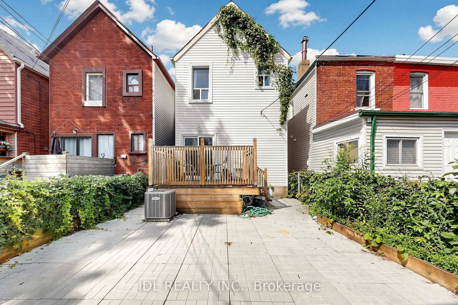 831 Pape Avenue • Toronto, ON photo 34