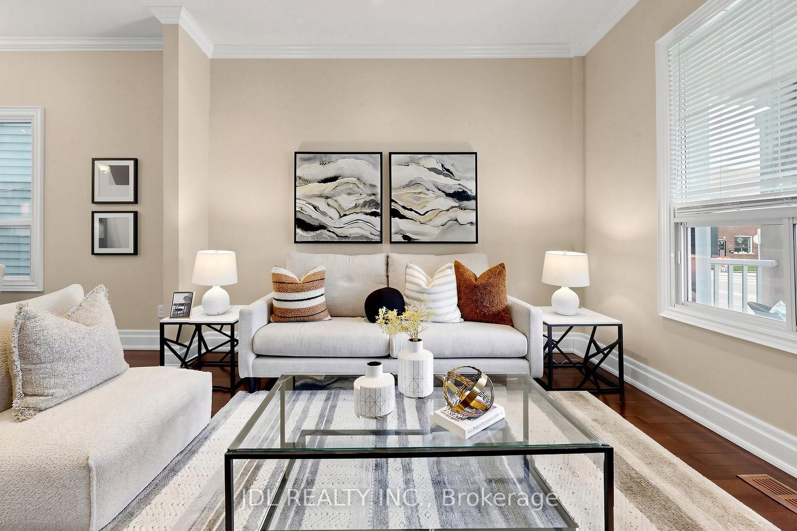 831 Pape Avenue • Toronto, ON photo 5