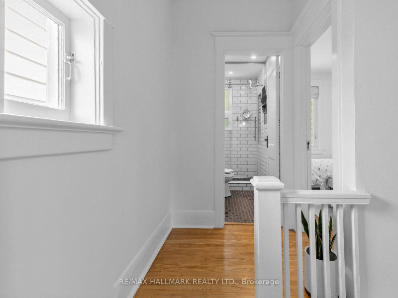 147 Chisholm Ave photo 5