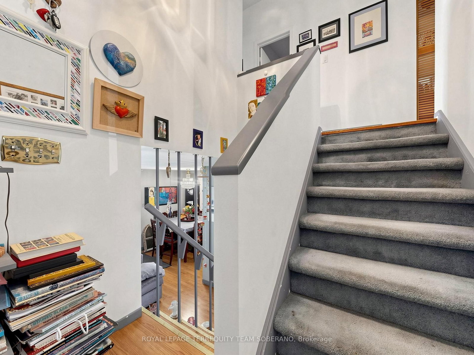 14 Rosswood Crescent • Toronto, ON photo 21