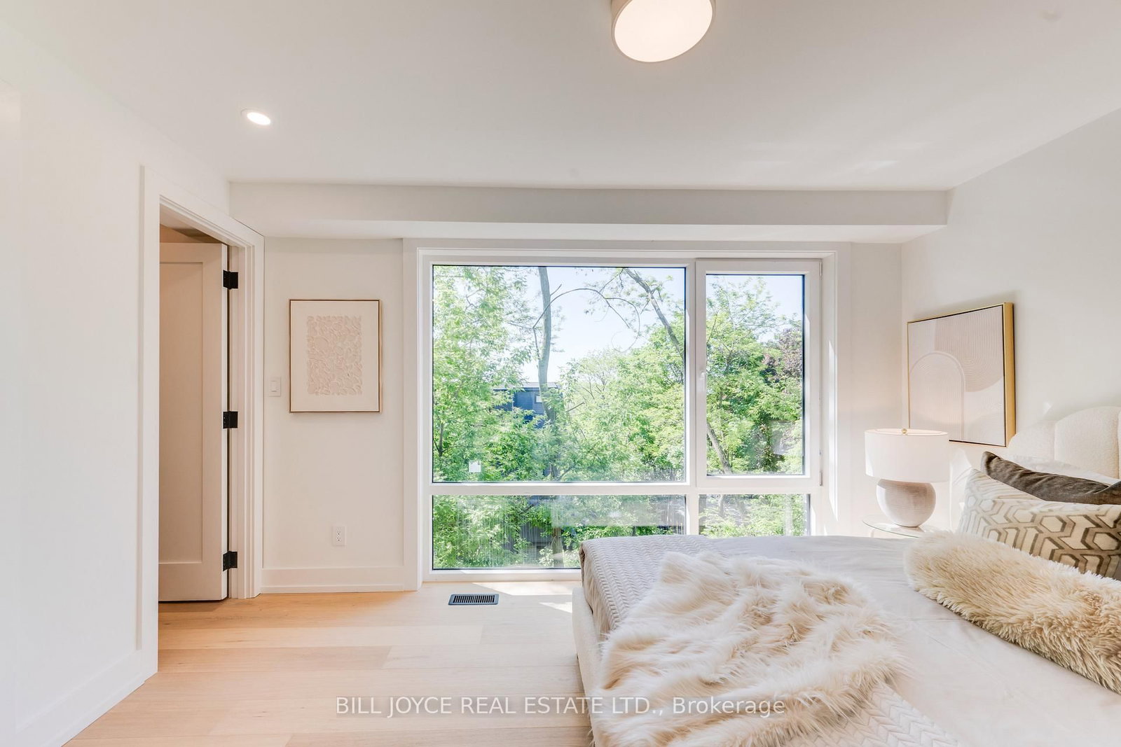 350 Lee Avenue • Toronto, ON photo 20