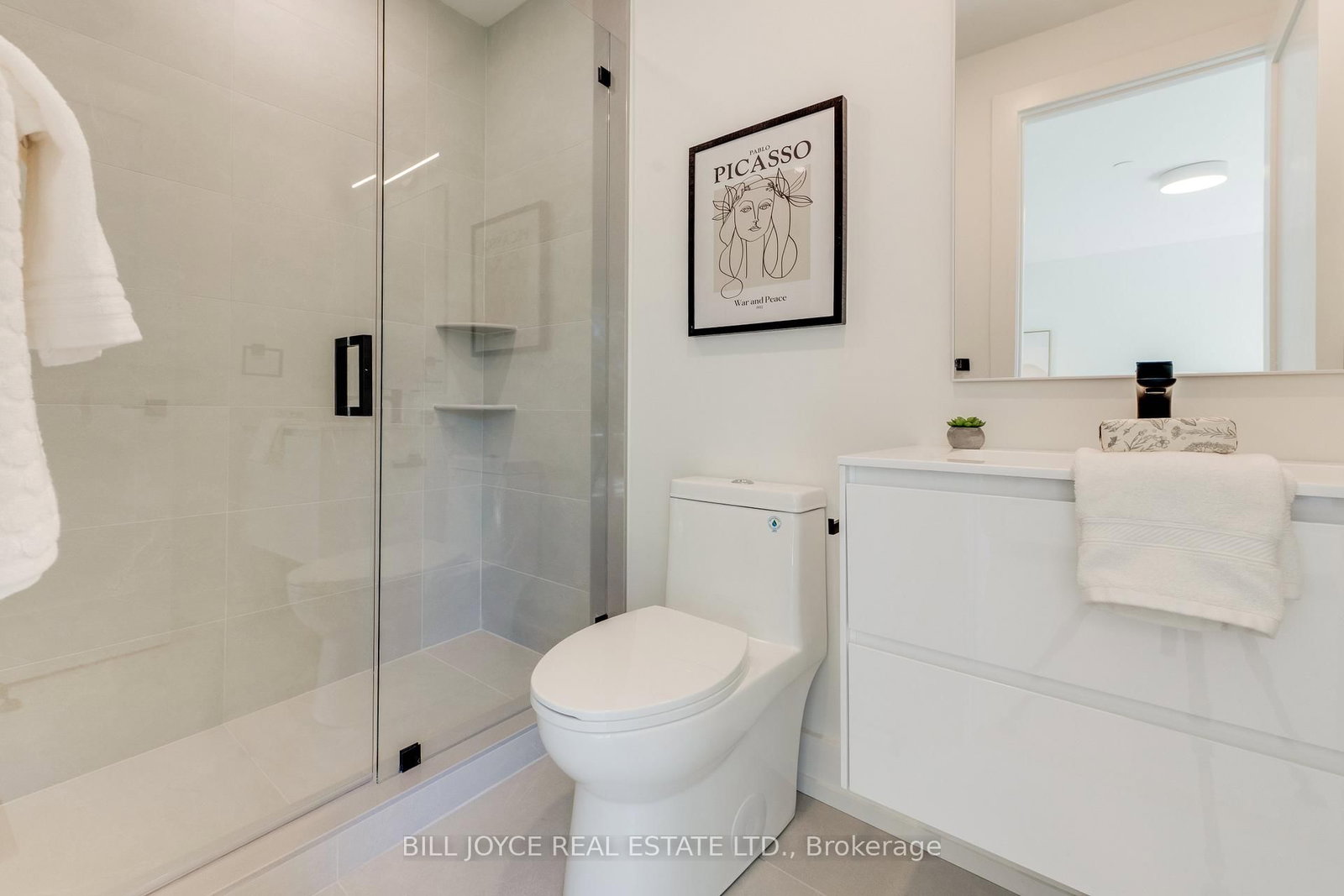 350 Lee Avenue • Toronto, ON photo 23