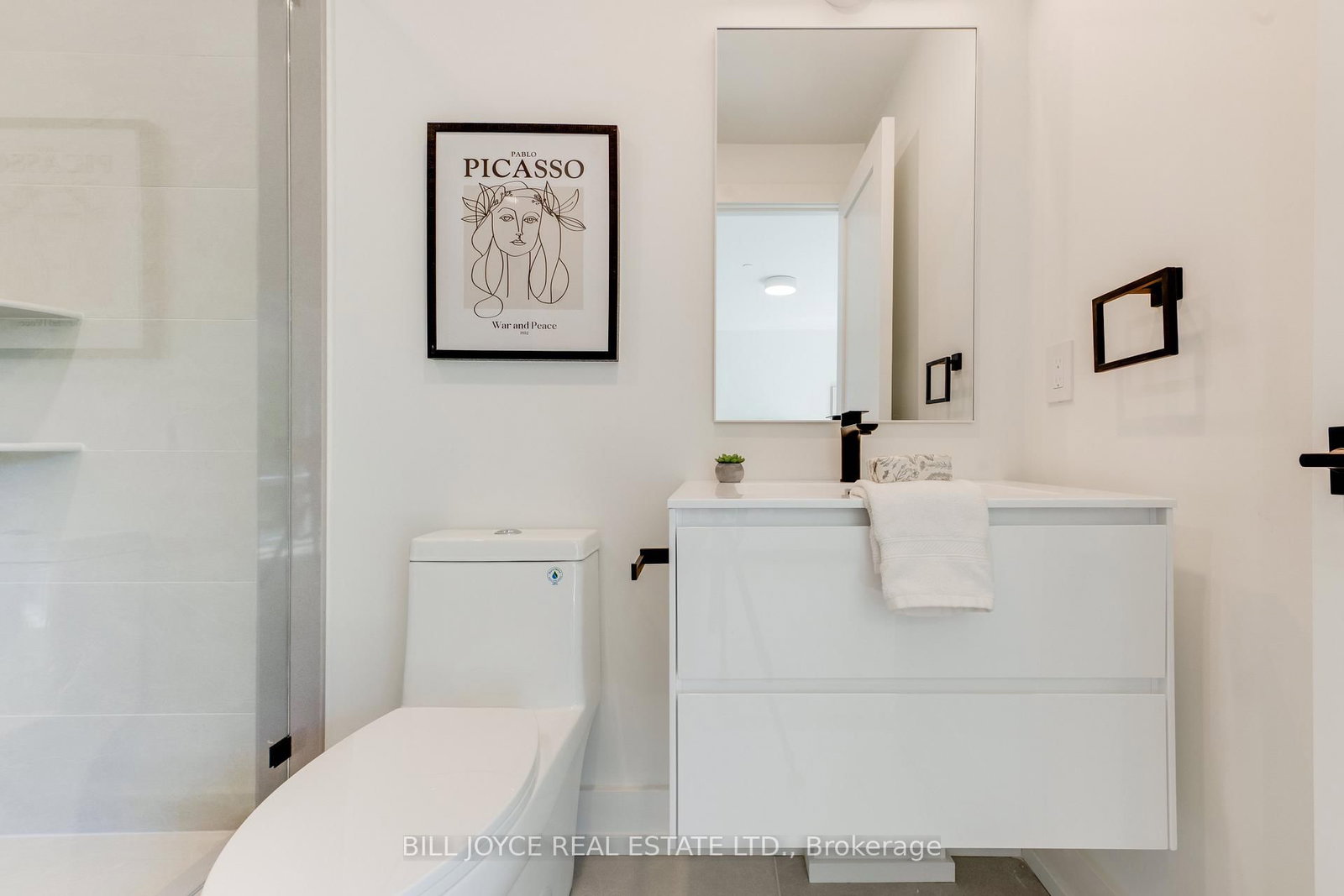 350 Lee Avenue • Toronto, ON photo 24