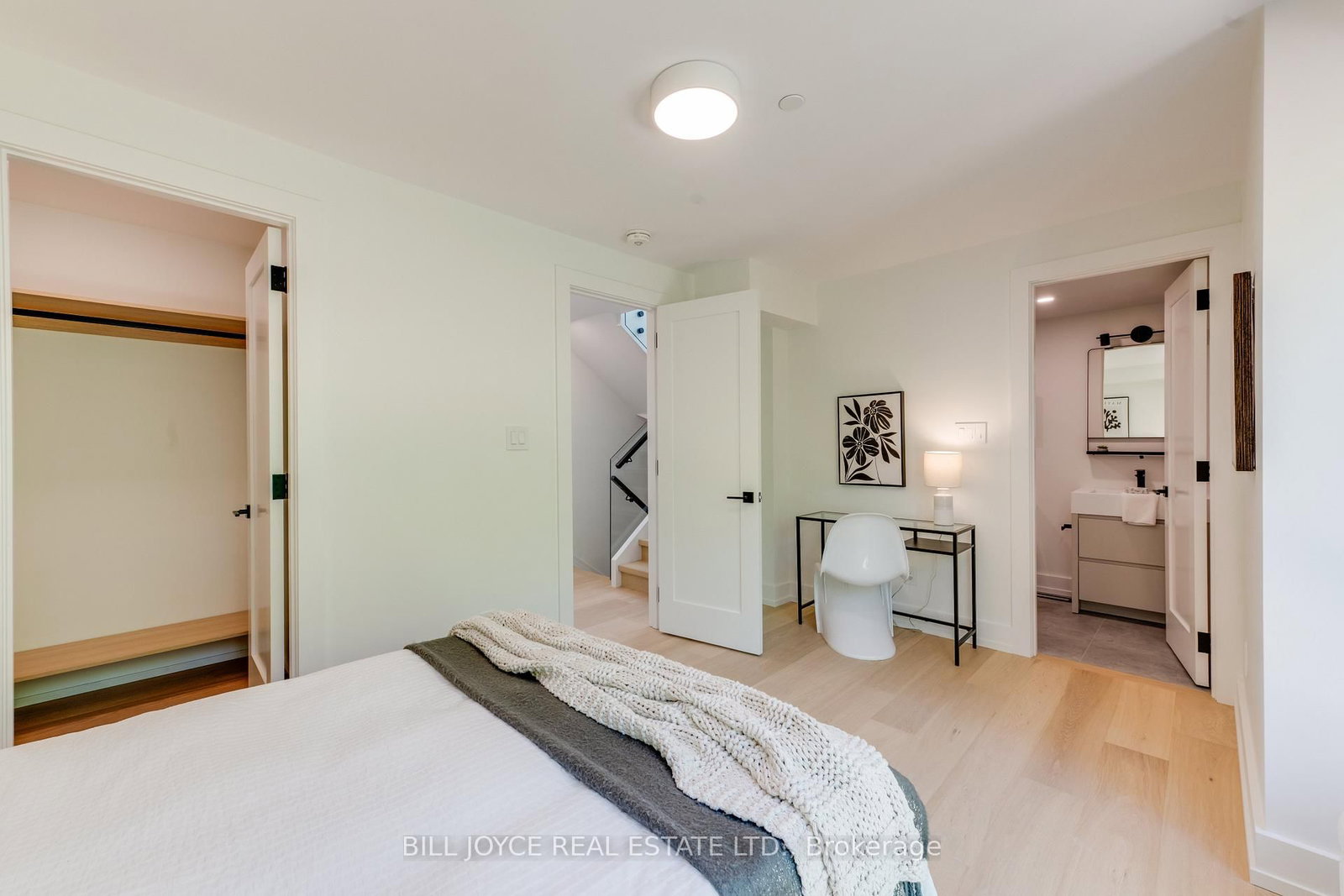 350 Lee Avenue • Toronto, ON photo 26