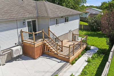 1 Lockhart Gate • Clarington, ON photo 6