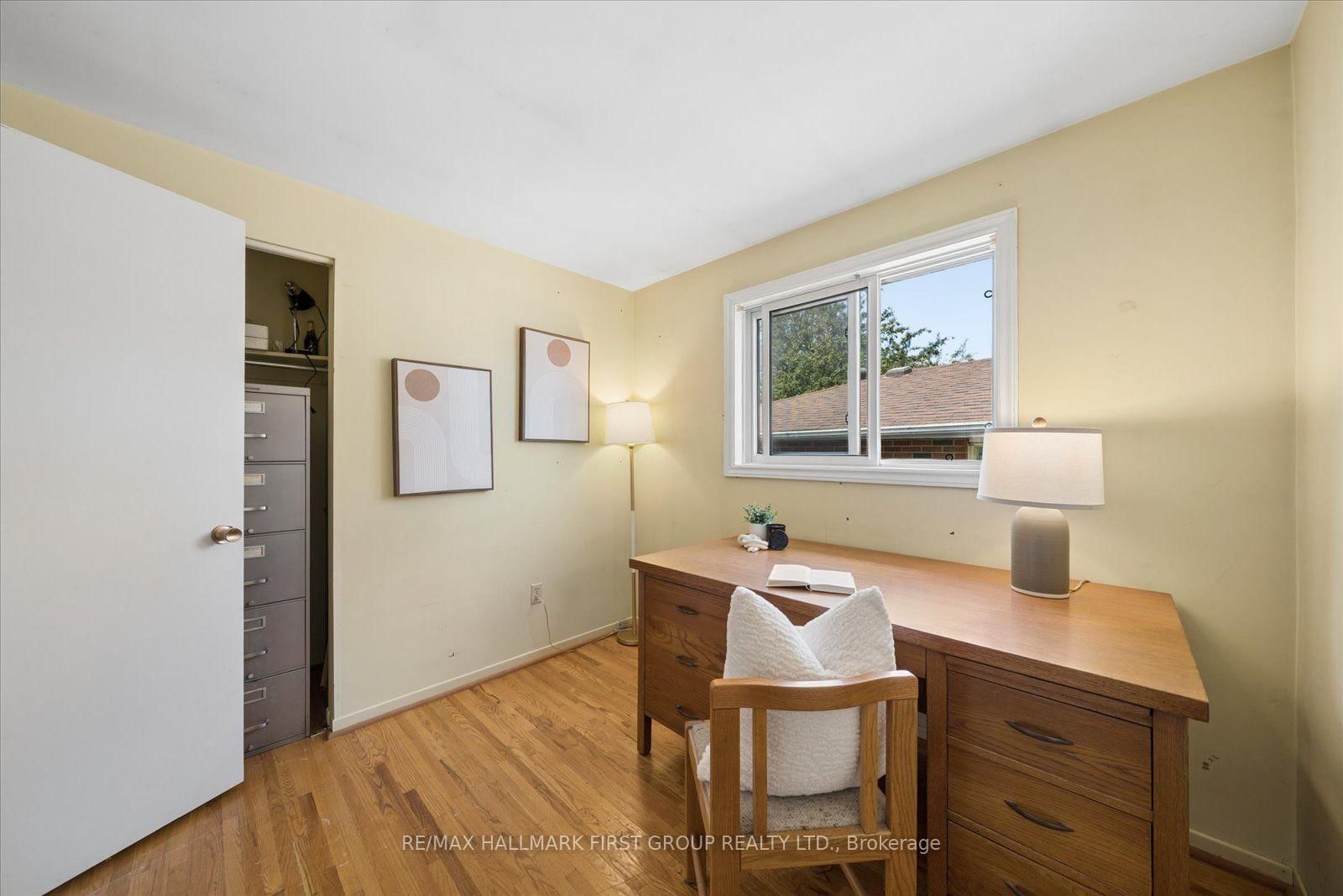 13 Lawrie Road • Ajax, ON photo 15