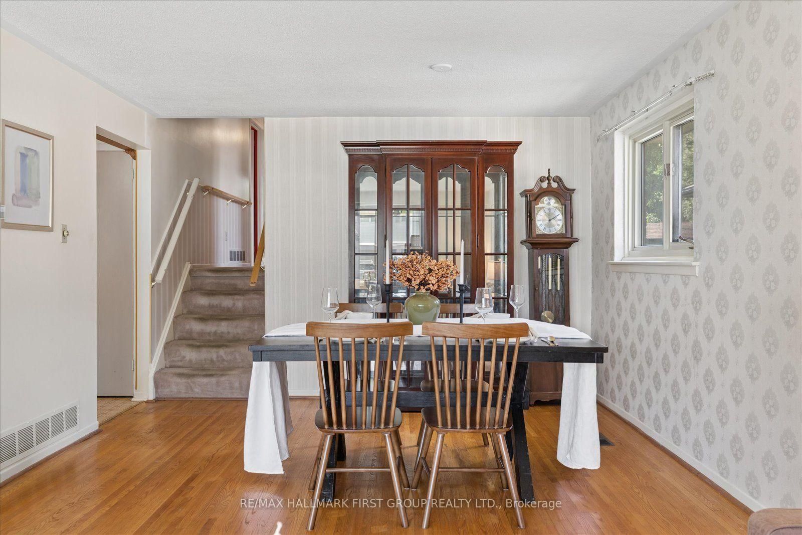 13 Lawrie Road • Ajax, ON photo 8