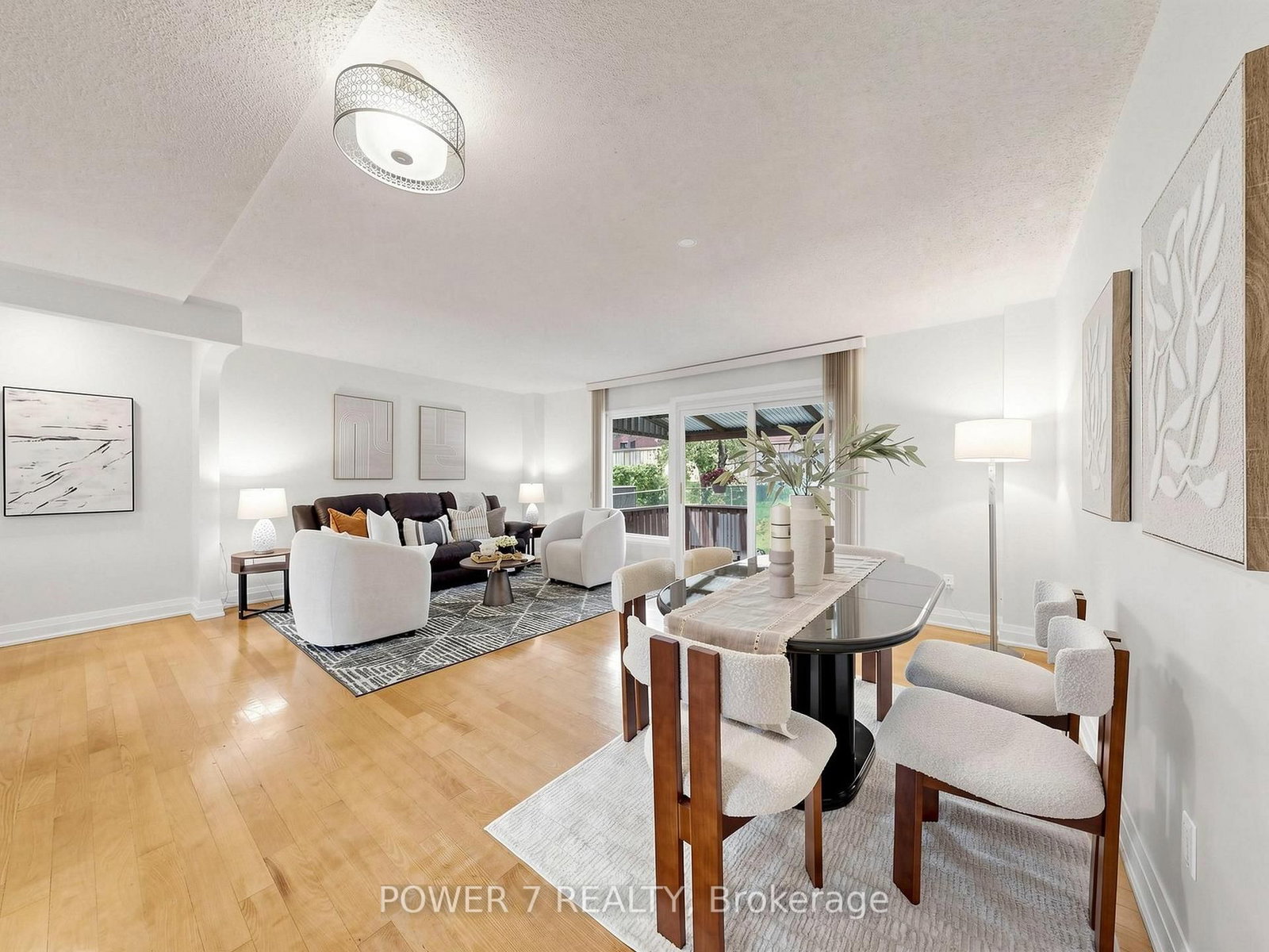 18 Sprucewood Court • Toronto, ON photo 13