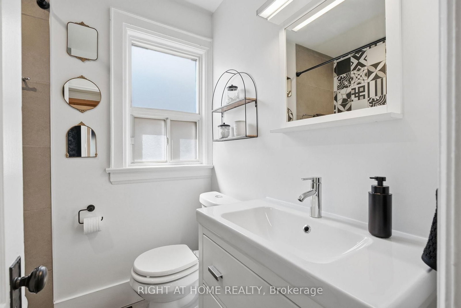 494 Donlands Avenue • Toronto, ON photo 19