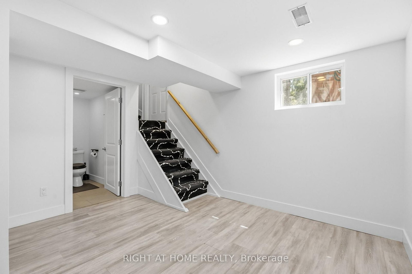 494 Donlands Avenue • Toronto, ON photo 25
