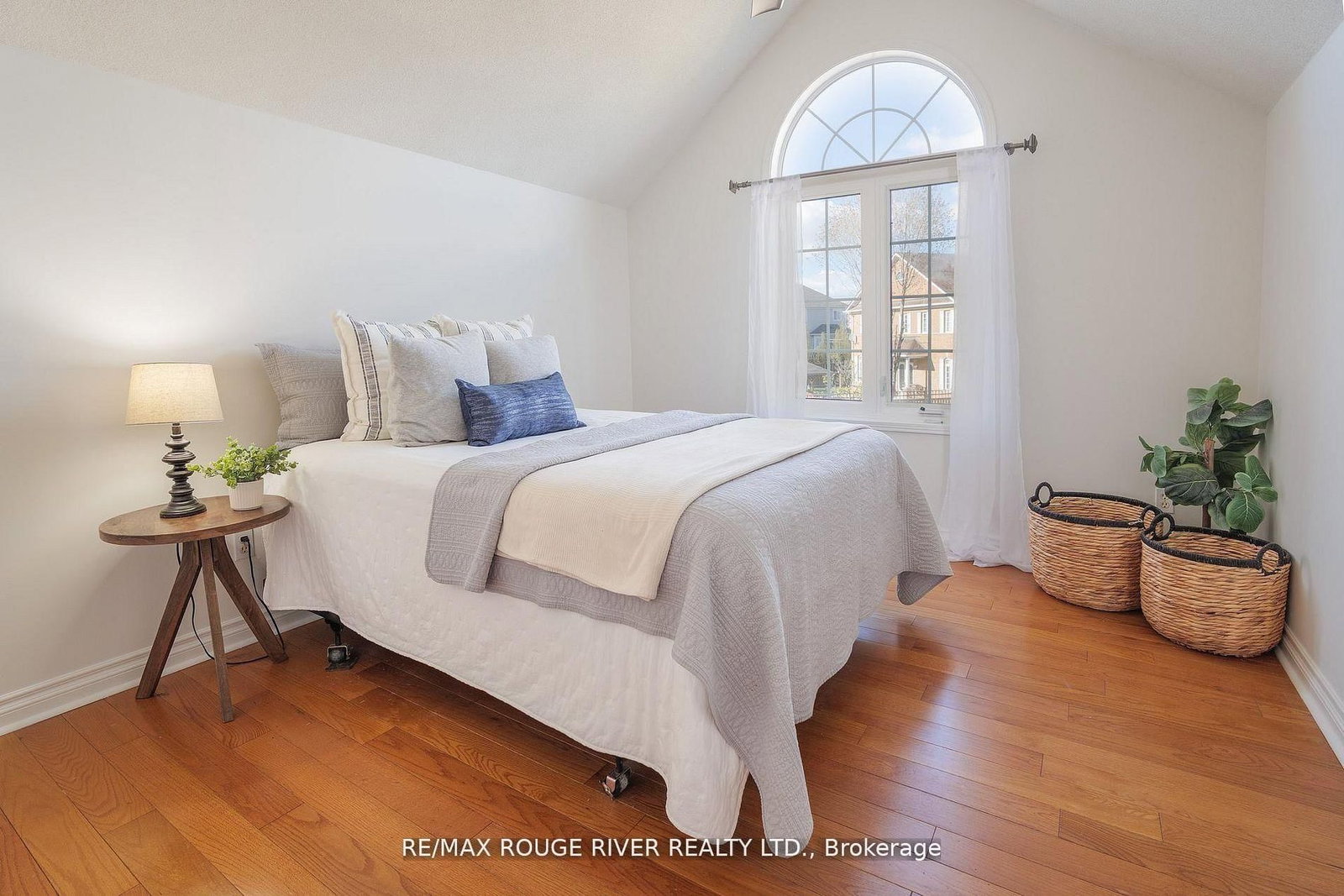 433 Woodsmere Crescent • Pickering, ON photo 20