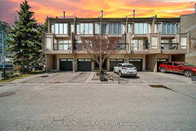62 Cumberland Lane • Ajax, ON photo 2