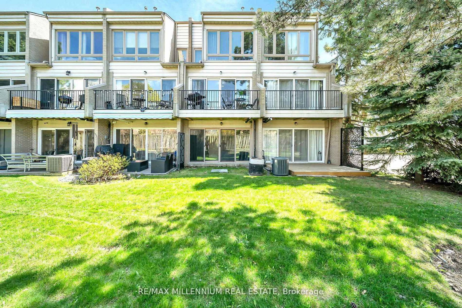 62 Cumberland Lane • Ajax, ON photo 37