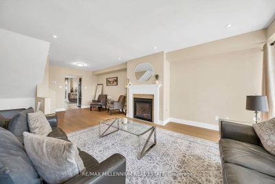 62 Cumberland Lane • Ajax, ON photo 7