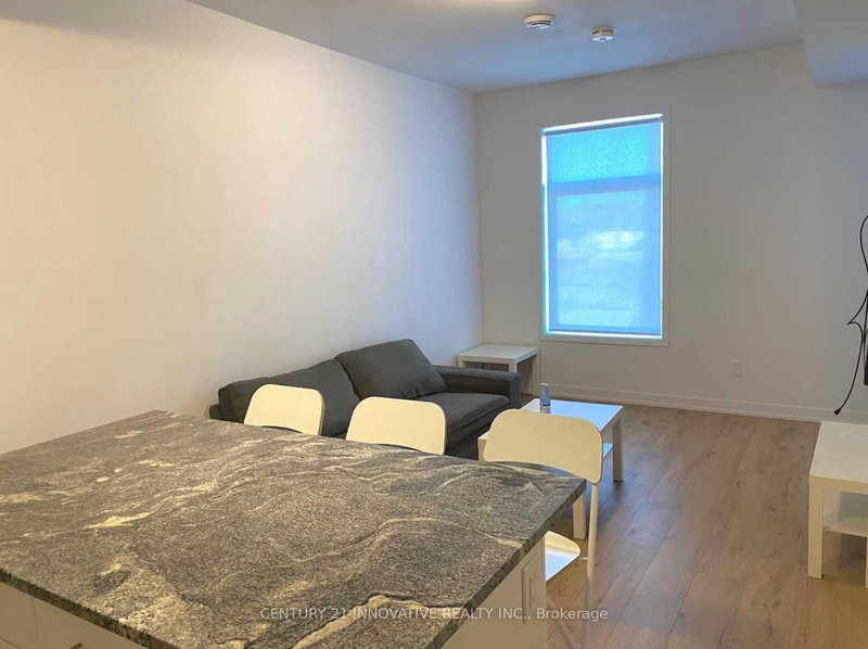 14 - 1720 Simcoe Street N