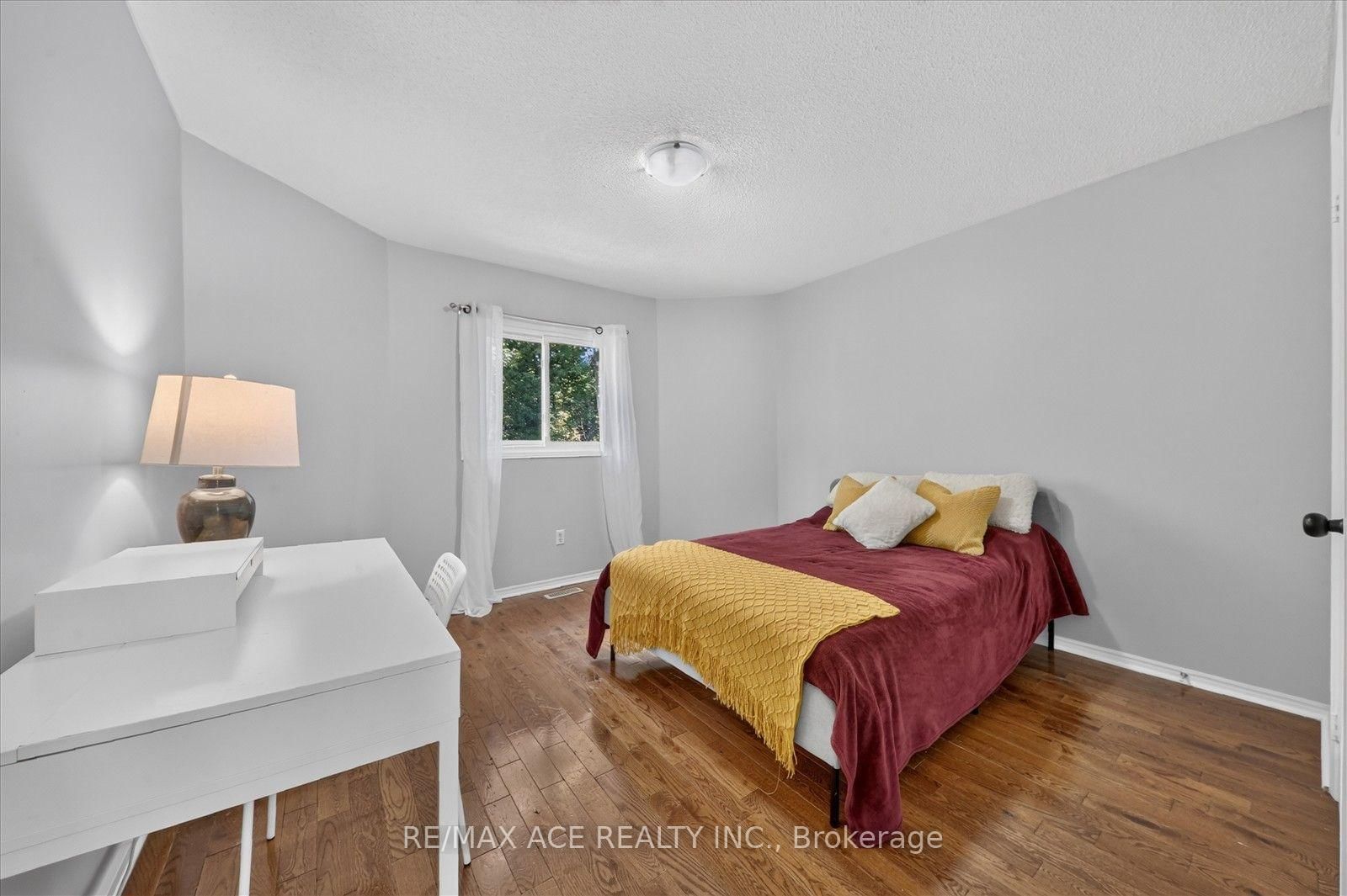 2504 Linwood Street • Pickering, ON photo 30