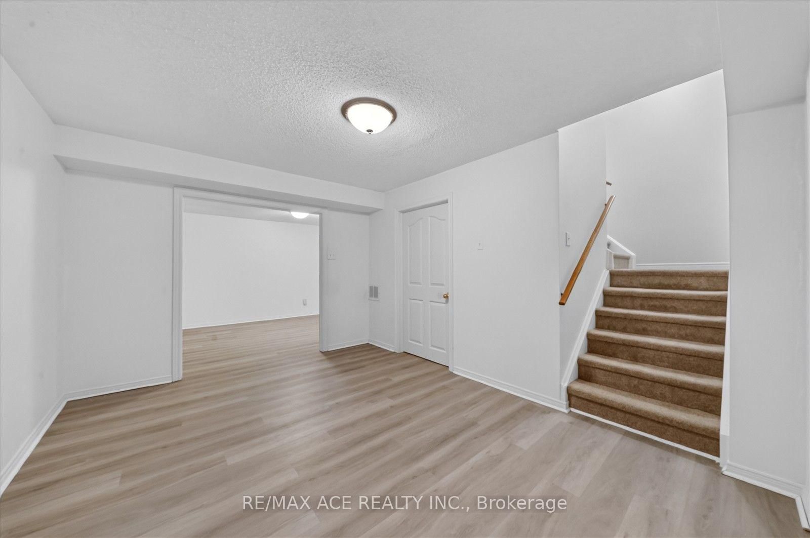 2504 Linwood Street • Pickering, ON photo 37