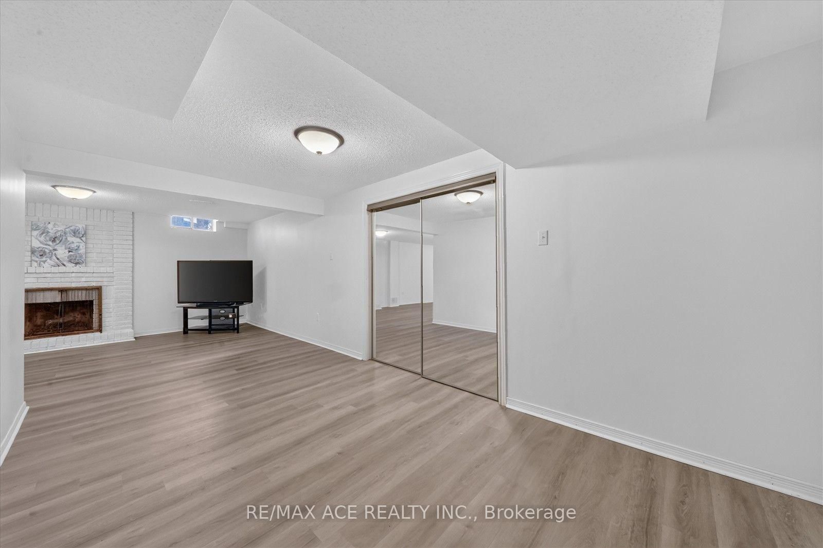 2504 Linwood Street • Pickering, ON photo 40
