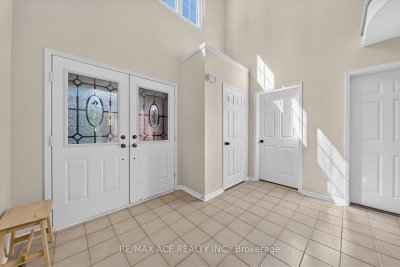 2504 Linwood Street • Pickering, ON photo 9