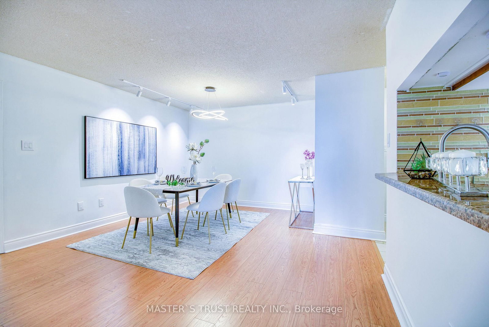 255 Bamburgh Circle W • #607 • Toronto, ON photo 10