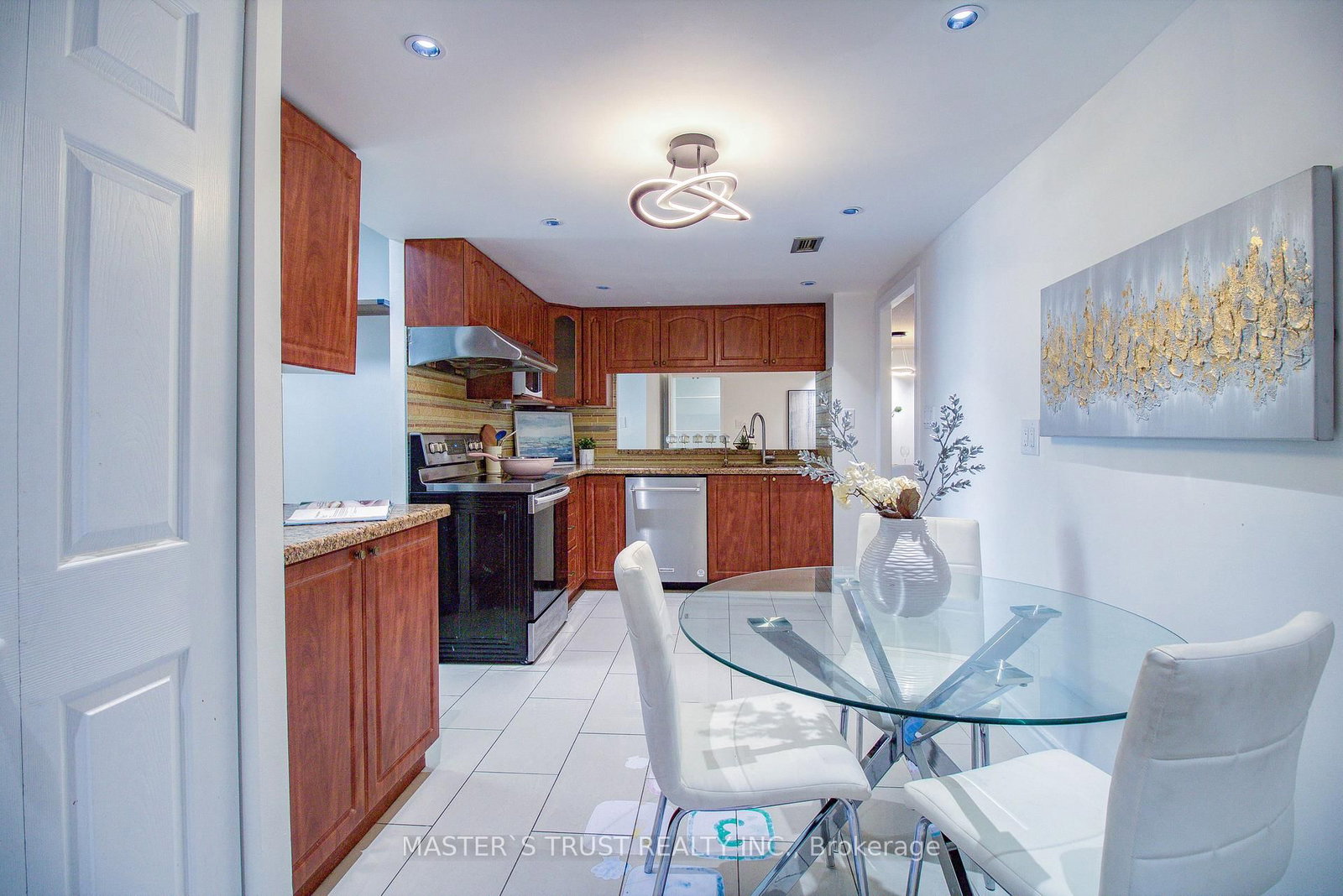 255 Bamburgh Circle W • #607 • Toronto, ON photo 12