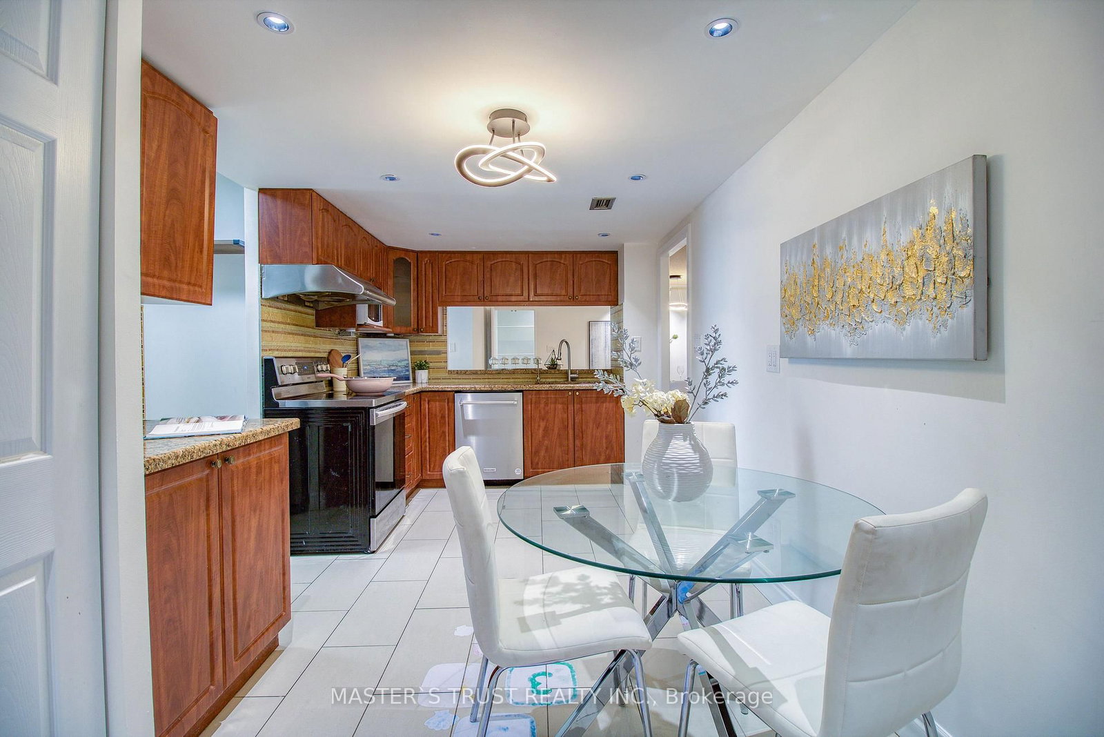 255 Bamburgh Circle W • #607 • Toronto, ON photo 13