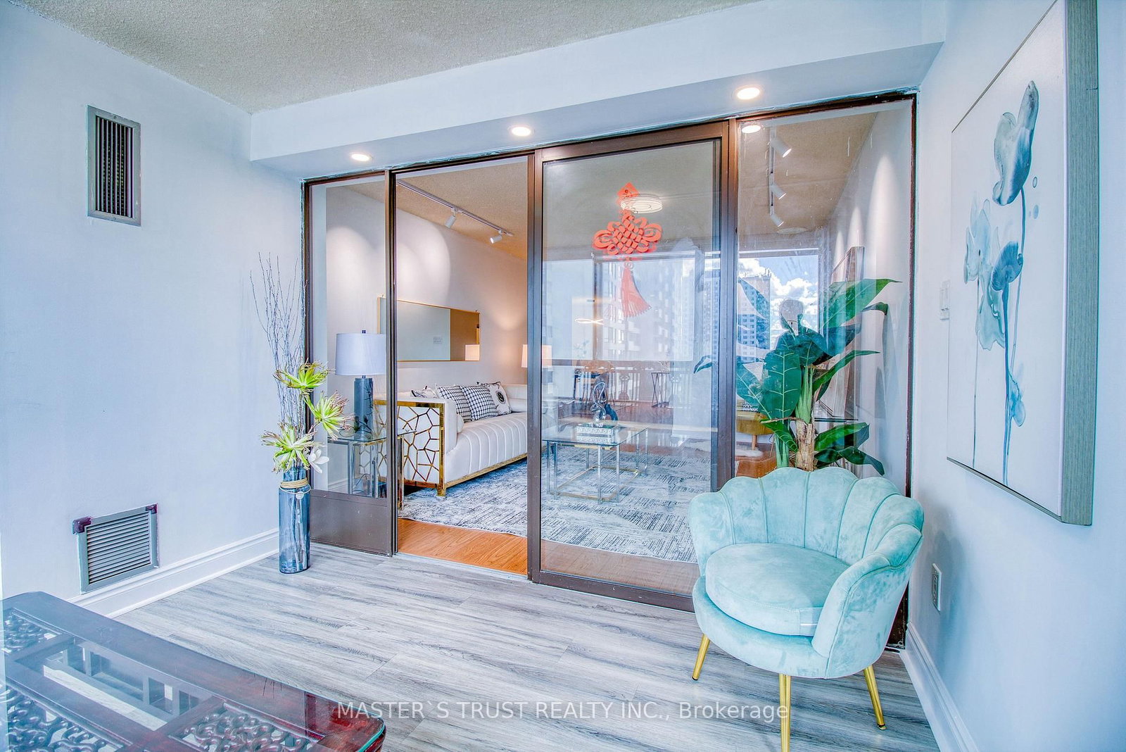 255 Bamburgh Circle W • #607 • Toronto, ON photo 17