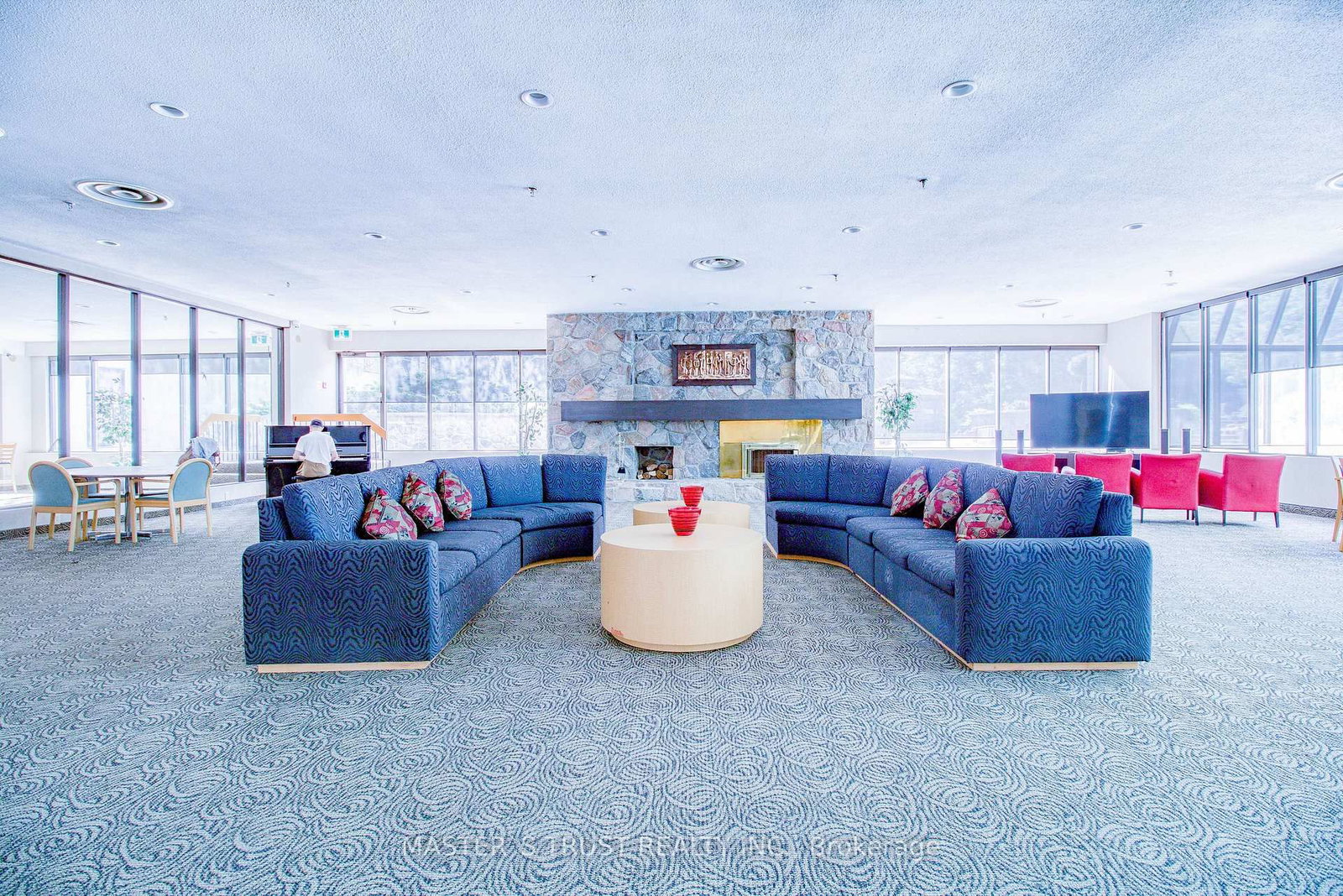 255 Bamburgh Circle W • #607 • Toronto, ON photo 25