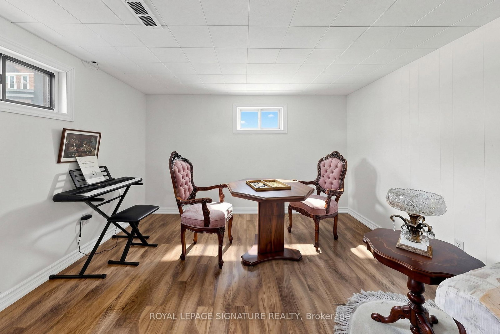 38 Lingarde Drive • Toronto, ON photo 24
