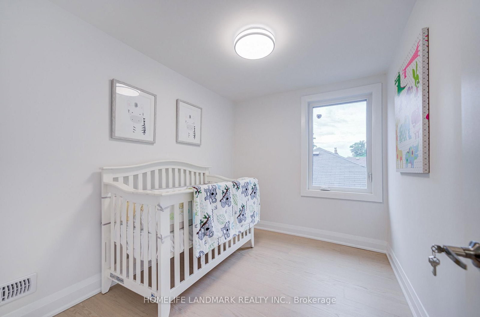 430 Pharmacy Avenue • Toronto, ON photo 21