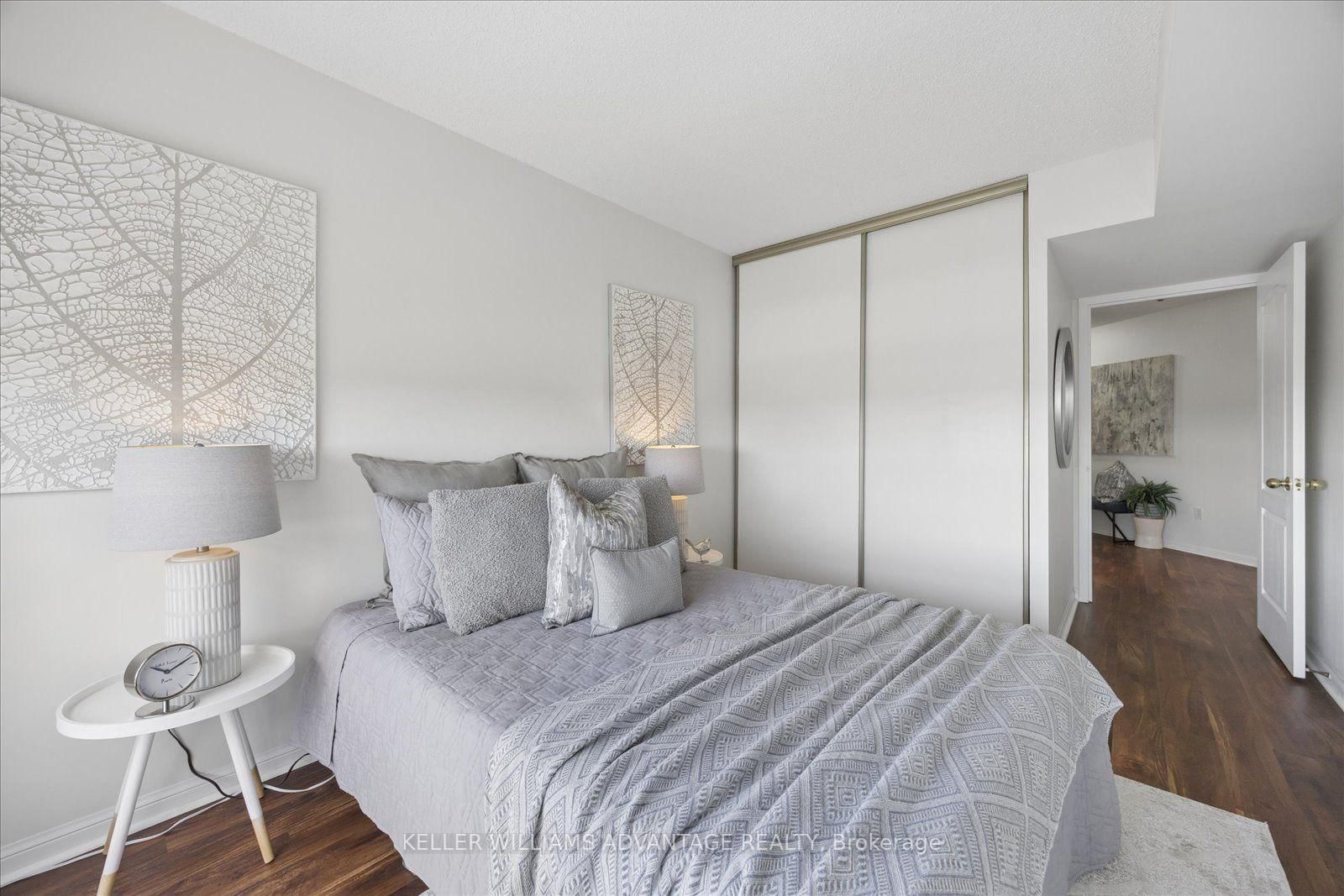 712 Rossland Road E • #903 • Whitby, ON photo 15