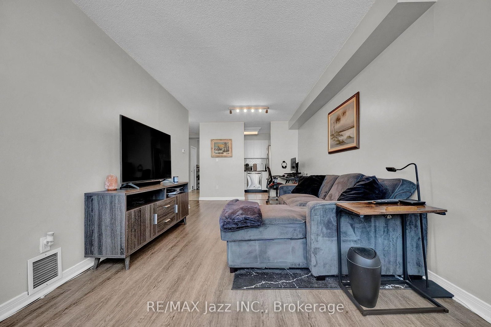 80 Athol Street E • #608 • Oshawa, ON photo 14