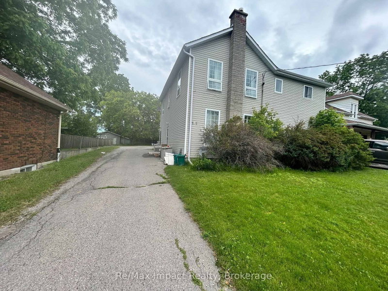 292 William Street E