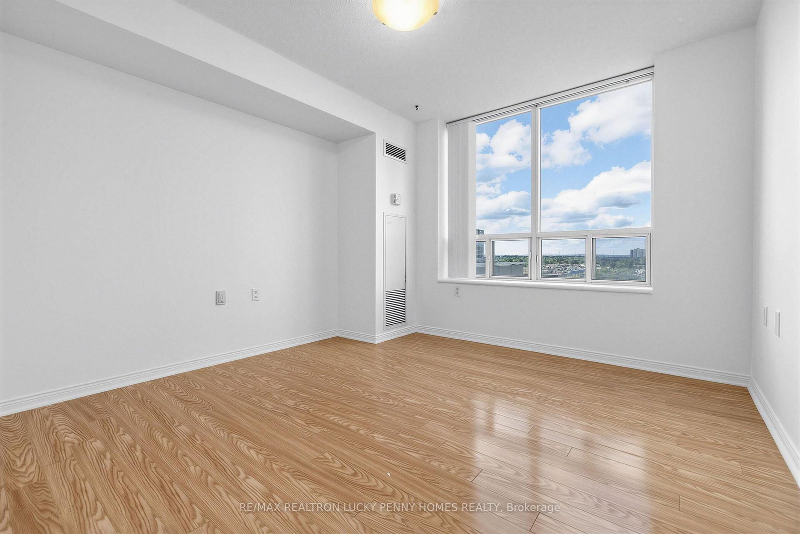 2800 Warden Toronto,ON M1W 3Z6 — Photo 32
