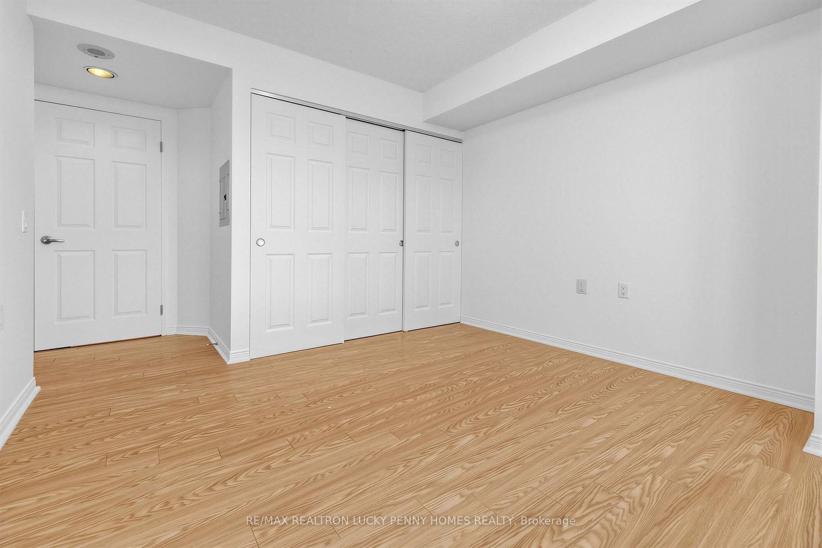 2800 Warden Toronto,ON M1W 3Z6 — Photo 33