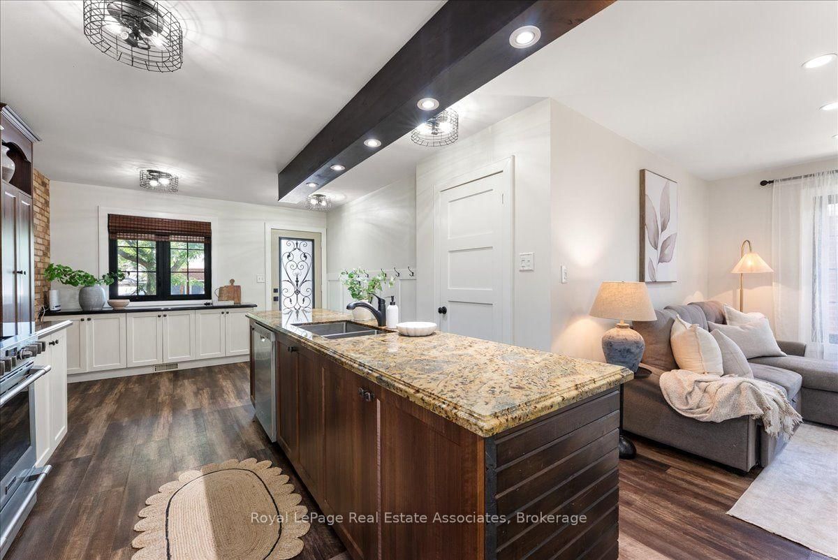 1464 Trowbridge Drive • Oshawa, ON photo 8