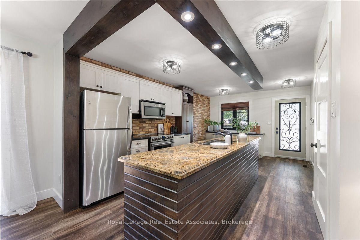 1464 Trowbridge Drive • Oshawa, ON photo 9