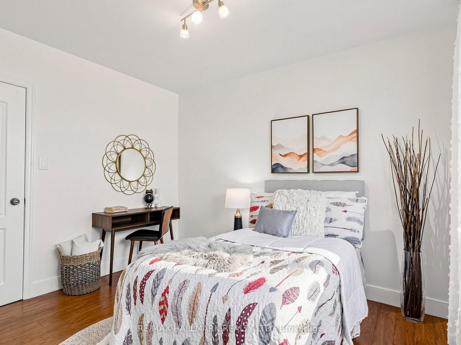 7 Panmure Crescent • Toronto, ON photo 21