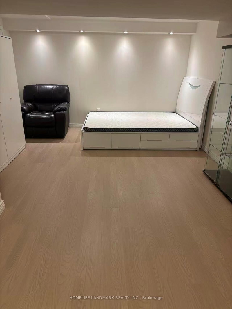 2 - 72 Dusay Place