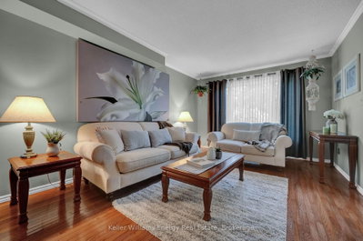 2 Murkar Crescent • Whitby, ON photo 4